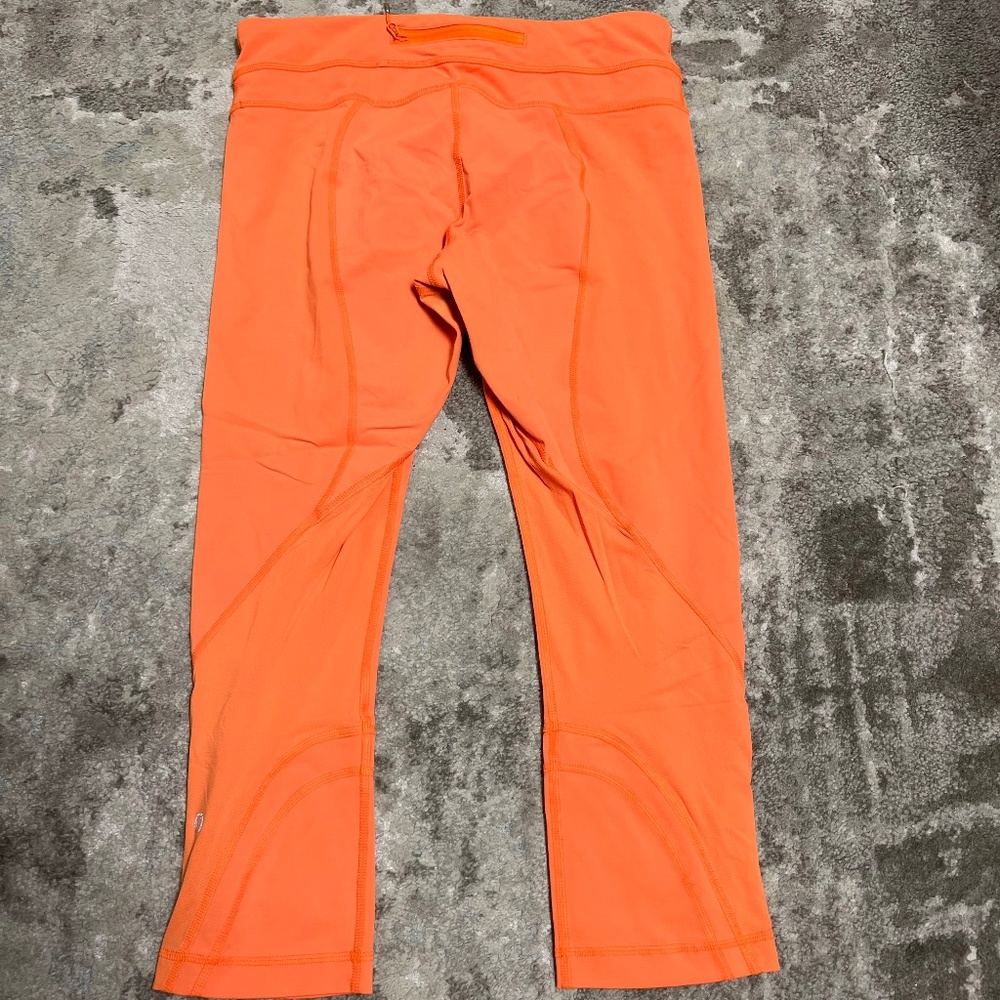 Lululemon 6 orange capris